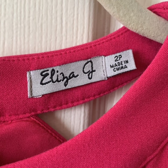Eliza J fuchsia shift dress with cutout detail - Picture 2 of 4